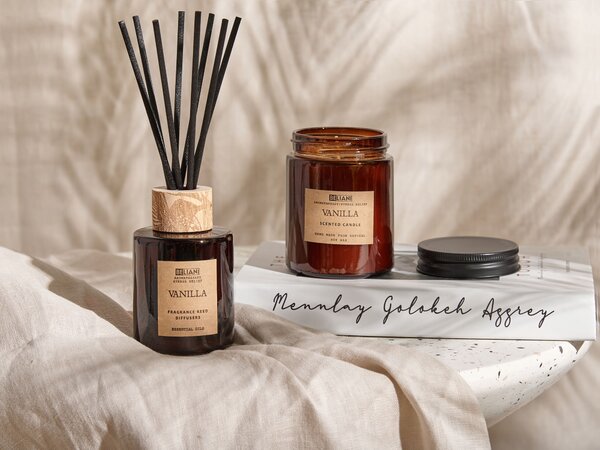 Vonná svíčka s aroma difuzérem DARK ELEGANCE 9 cm Hnědá