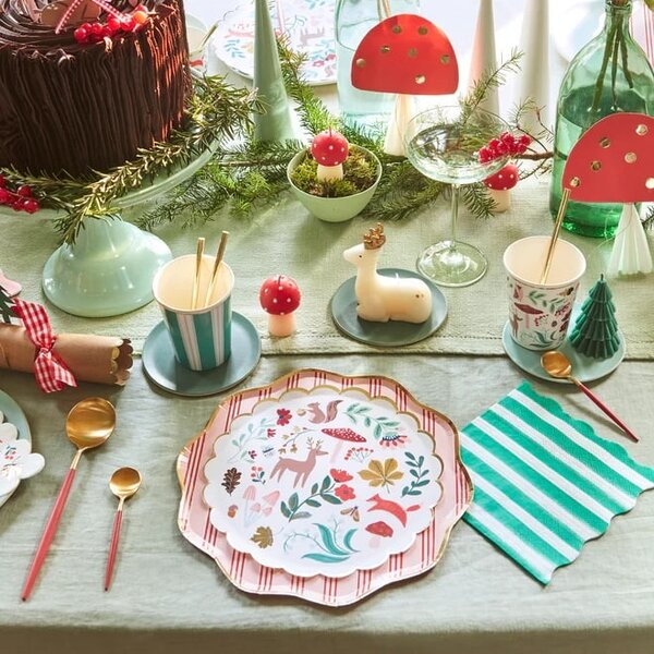 Papírový talíř Winter Woodland 21,6 cm – set 8 ks