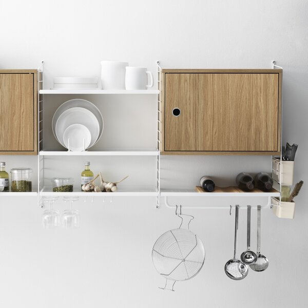 STRING Skříňka Cabinet with Swing Door, Oak