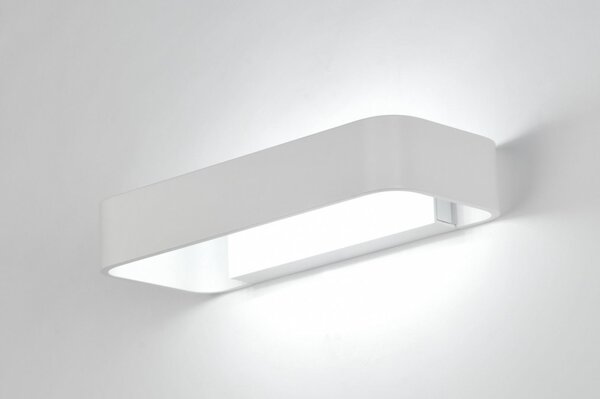 Nástěnné designové bílé LED svítidlo Vicarri (Kvalitní zaoblené nástěnné světlo, LED zdroj, 510 Lumenů, 2700 Kelvinů)