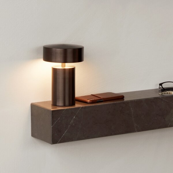 AUDO COPENHAGEN Stolní lampa Column Portable, Bronze