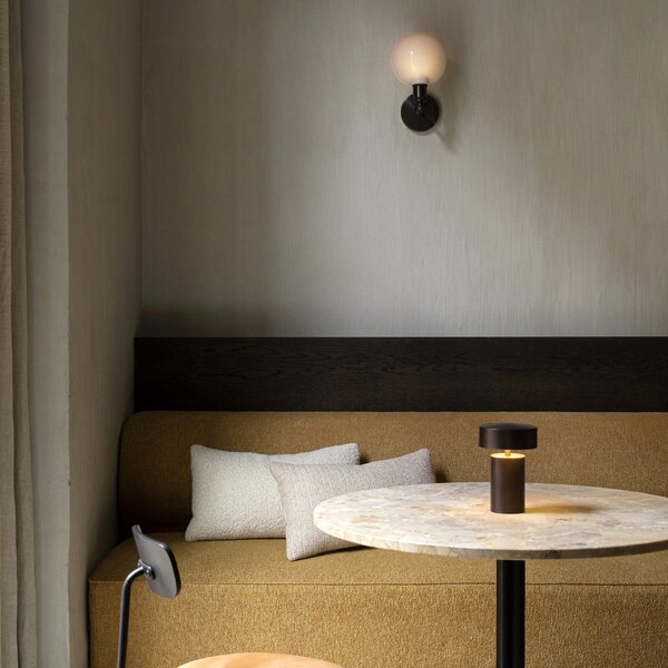 AUDO COPENHAGEN Stolní lampa Column Portable, Bronze