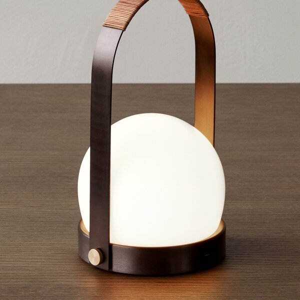 AUDO COPENHAGEN Přenosná lampa Carrie Portable, Bronzed Brass