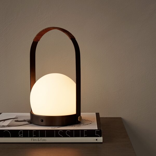 AUDO COPENHAGEN Přenosná lampa Carrie Portable, Bronzed Brass