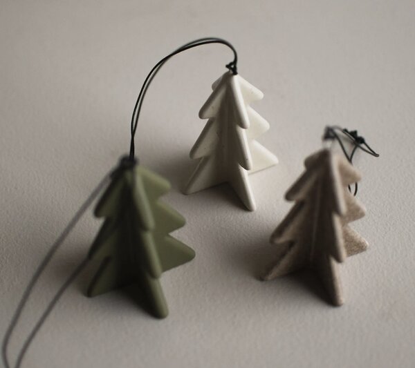 DBKD Závěsná ozdoba Winter Tree - Beige DK403