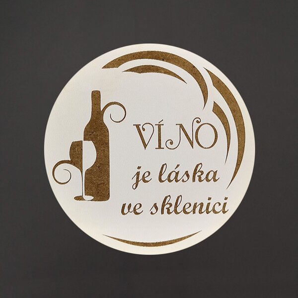 AMADEA Dřevěný podtácek kulatý Víno text "víno je láska ve sklenici", průměr 10,5 cm, český výrobek