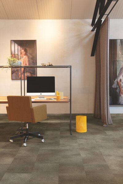 Quick-Step Alpha Vinyl Tiles Oxidovaný kámen AVST40235 1,848 m2