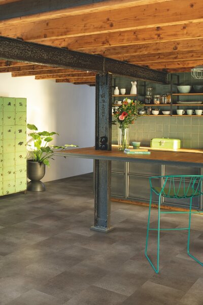 Quick-Step Alpha Vinyl Tiles Oxidovaný kámen AVST40235 1,848 m2