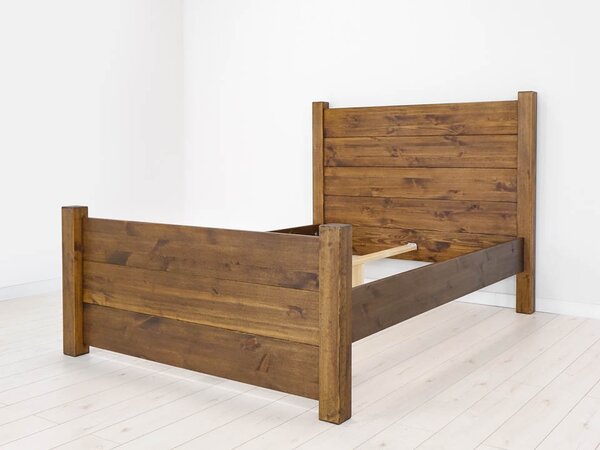 Borovicová postel Rustyk / Dobromir 160 cm