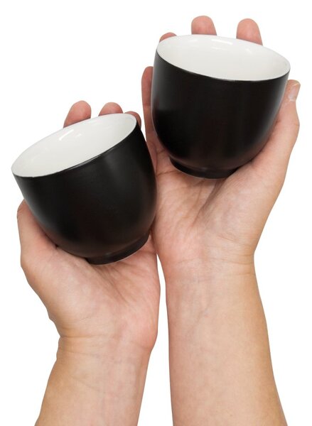 Porcelánová čajová souprava Agatha‘s Bester Strala, matně černá, konvice 0,9 l a 2 šálky, s nerezovým sítkem