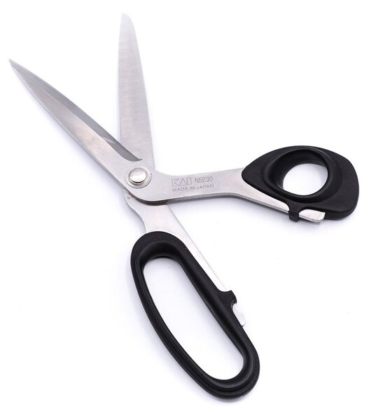 KAI profesionální krejčovské nůžky KAI N5230, hladké zkosené ostří, s ergonomickou rukojetí, délka 23cm (9")