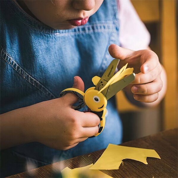 Dětské nůžky FISKARS 1003747, VČELA, žluté 13,1cm