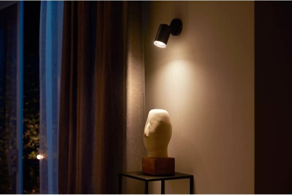 Philips - LED RGBW Stmívatelné bodové svítidlo Hue FUGATO 1xGU10/4,2W/230V černá