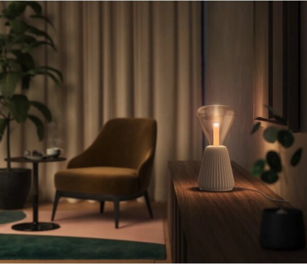 LED RGBW Stmívatelná žárovka Philips Hue White And Color Ambiance E27/6,8W/230V
