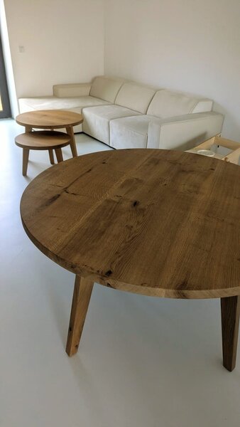 Jídelní stůl - Oculus Kulaté jídelní stoly - rozměry: Ø1200 mm