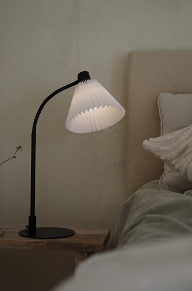 Markslöjd 108697 - Stolní lampa MIRA 1xE14/40W/230V černá/bílá