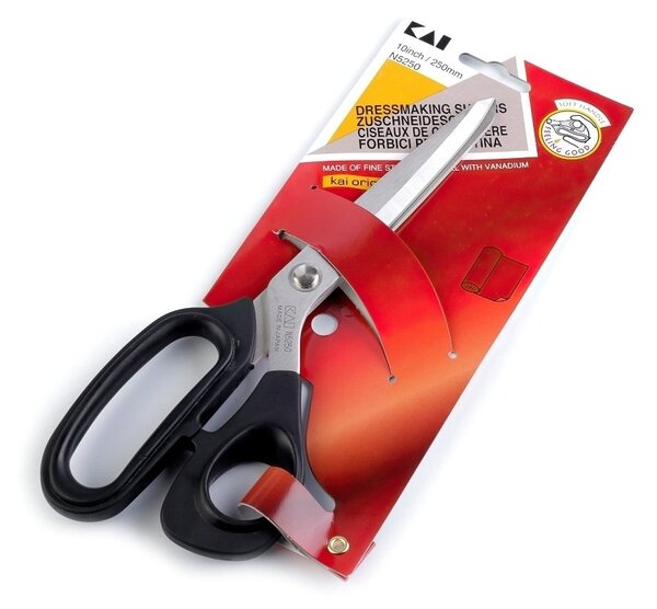 KAI profesionální krejčovské nůžky KAI N5210, hladké ostří, s ergonomickou rukojetí, délka 21cm (8")