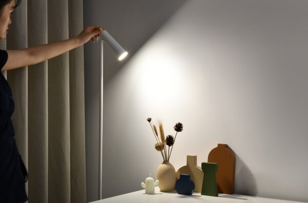 Immax 08992L - LED Stmívatelná stojací lampa TIT LED/6W/230V bílá