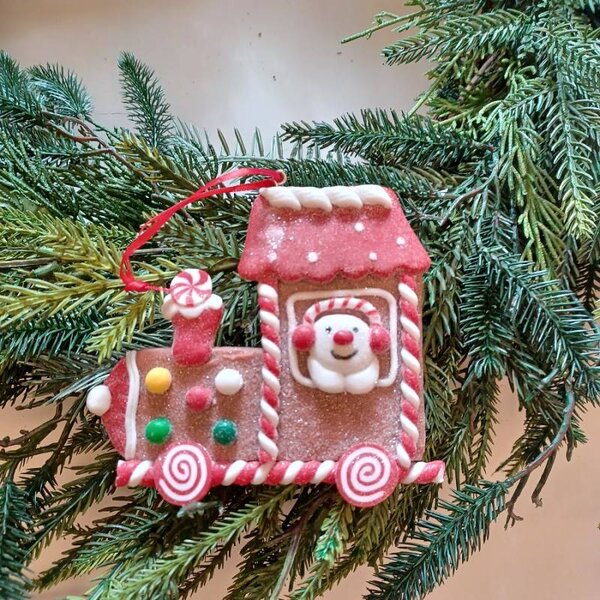 DECOLED Vánoční ozdoba na stromeček perníkový vláček, 11 × 10 cm, k zavěšení, PVC, IP44, venkovní