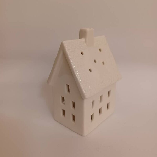 DECOLED LED dekorace keramický domeček, 8,5 × 6,9 × 12,9 cm, teple bílá, 2× LR44