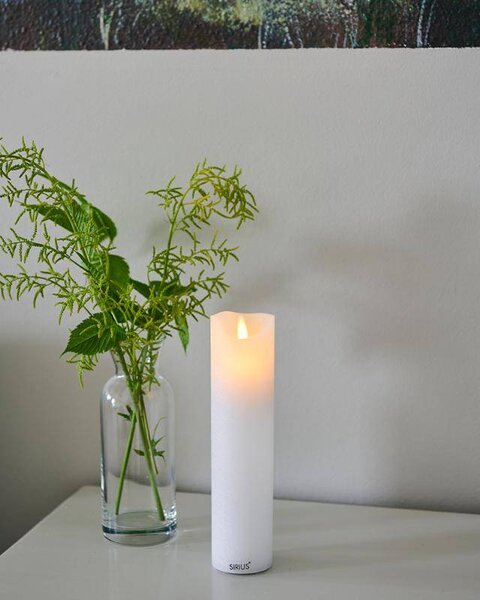 SIRIUS Dobíjecí voskové LED svíčka Sara, bílá, 5 x 20 cm