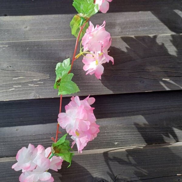 DECOLED Jarní girlanda, 220 cm, prům. 15 cm, růžová, sakura