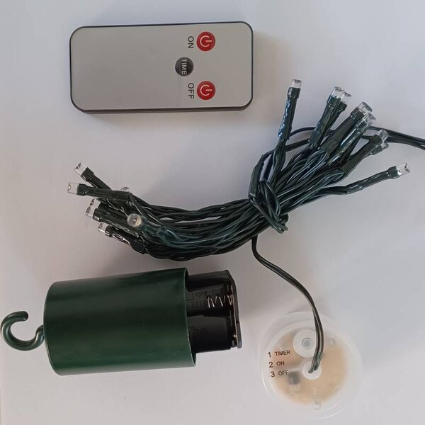 DECOLED LED světýlka na baterie, venkovní, 2,2 m, ledově bílá, 20 diod, tmavě zelený kabel, IP44, ovladač, 4 × AA