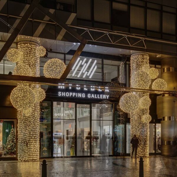 DECOLED Easy Fix LED světelný závěs venkovní, 100 × 700 cm, teple bílá, 600 diod, bílý kabel, IP67, prodlužovací