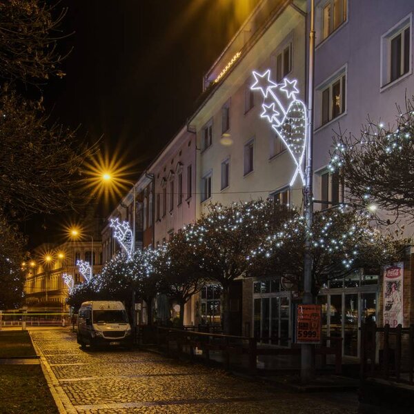 DECOLED Easy Fix LED světelný řetěz, 20 m, venkovní, ledově bílá, 120 diod, černý kabel, IP67
