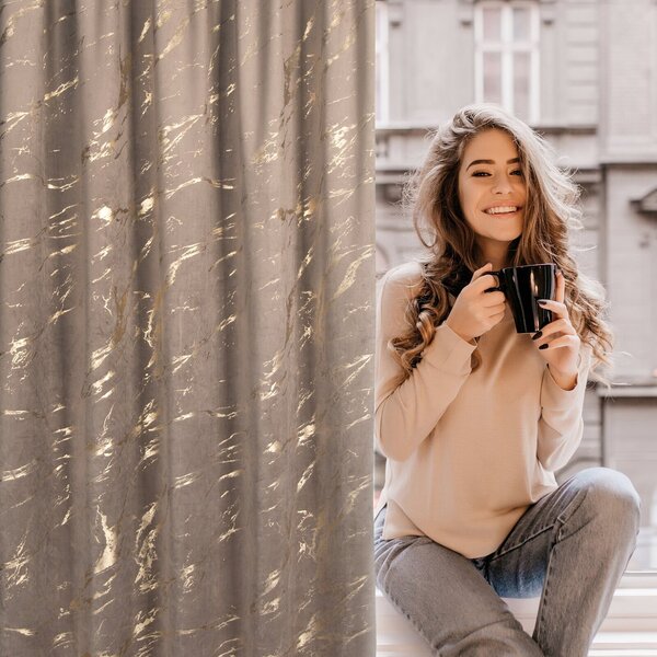 ZATEMŇOVACÍ ZÁVĚS NA PÁSCE MOLLY 140X270 CM VZOROVANÁ