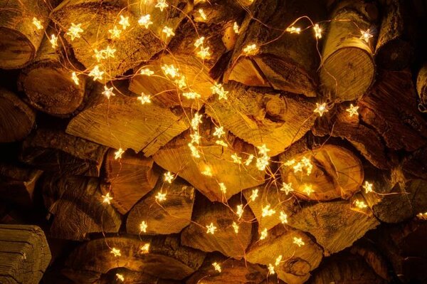 DECOLED LED světelný řetěz, hvězdičky, 12 pramenů × 1,5 m, venkovní, teple bílá, 180 diod, měděný kabel, IP44, vč. zdroje