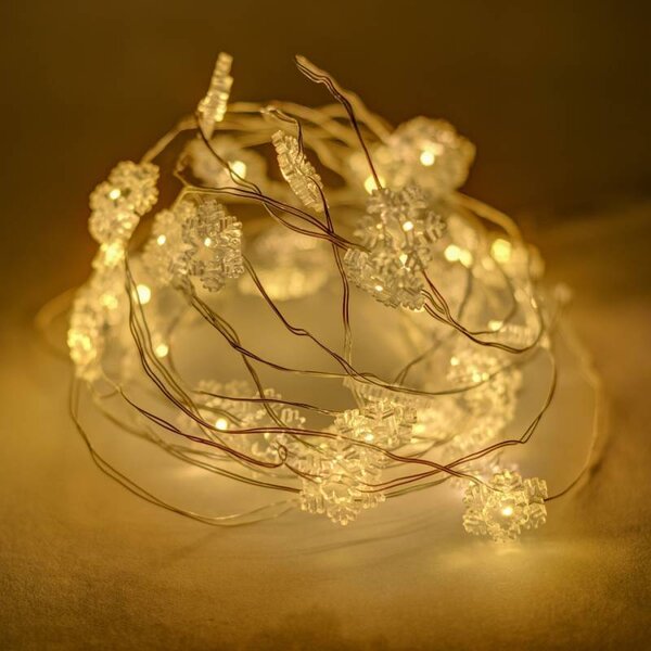 DECOLED LED světýlka na baterie, vločky, 2,3 m, teple bílá, 20 diod, čirý kabel, IP20 interiér, 3 × AA
