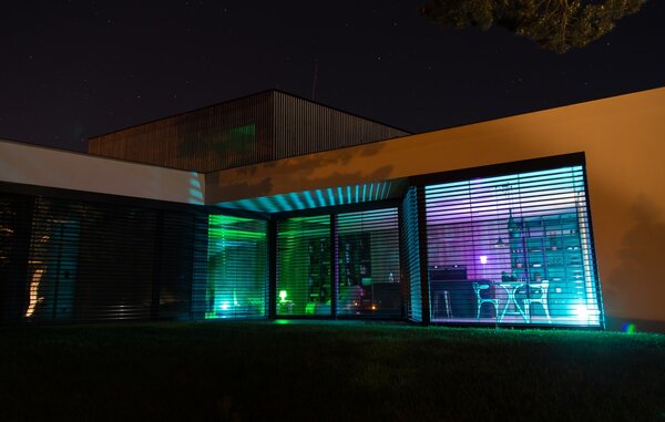 Immax NEO LITE Smart LED pásek 5m, RGB+CCT, barevný+stmívatelný, WiFi, DO, Beacon MUSIC