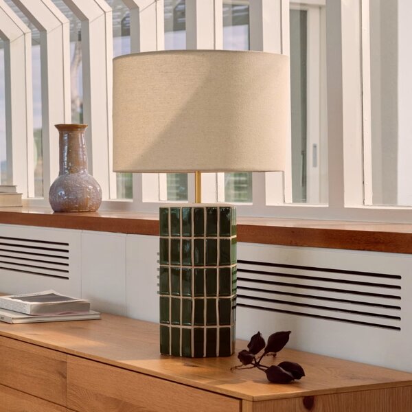 Zelená keramická stolní lampa Kave Home Rue