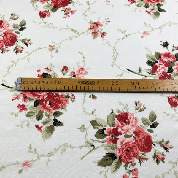 Ervi bavlna š.240cm - červené růže - 115198, metráž