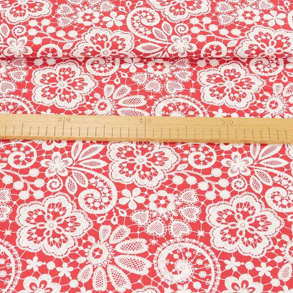 Bavlněné plátno 213599-09, krajkový vzor na červené, š.150cm (látka v metráži)