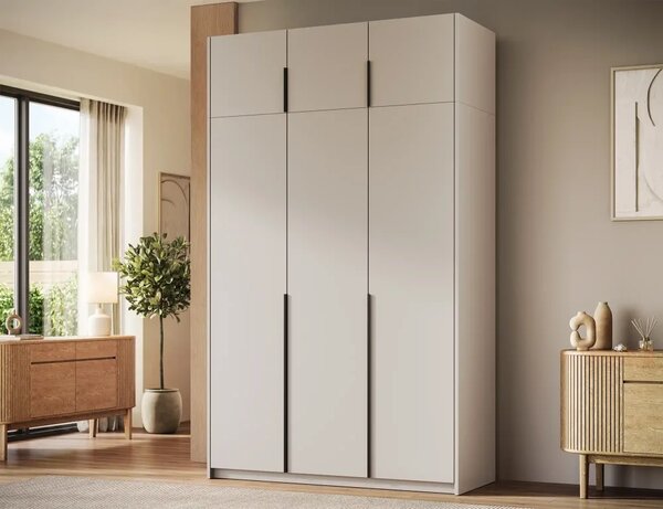 Bregma III skříň s nástavcem – otočná kašmír (kód KB) (148 x 250) cm – 11 polic pro přehledné uložení