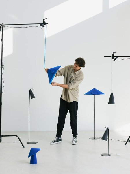 LEDVANCE stolní lampa Decor Flip Mobile 3,5 W 5 V stmívatelná modrá