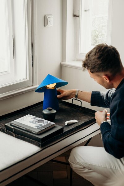 LEDVANCE stolní lampa Decor Flip Mobile 3,5 W 5 V stmívatelná modrá