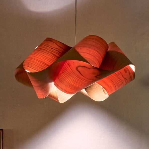 LZF LAMPS Závěsné světlo Swirl, třešňové dřevo/niklová barva, Ø 54 cm Dřevo, stmívatelný, Světlé dřevo, Obývací pokoj / jídelna, Dřevo, Design