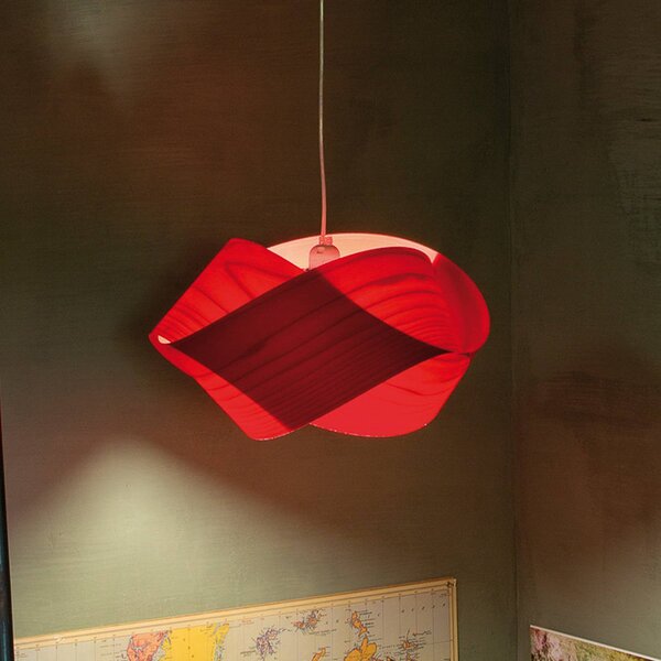 LZF LAMPS Závěsné světlo Nut, červené/niklové, délka 42 cm, dřevo, stmívatelný, Červená, Obývací pokoj / jídelna, Dřevo, Design