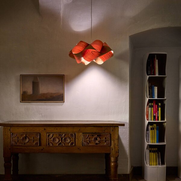 LZF LAMPS Závěsné světlo Swirl, třešňové dřevo/niklová barva, Ø 75 cm Dřevo, stmívatelný, Světlé dřevo, Obývací pokoj / jídelna, Dřevo, Design
