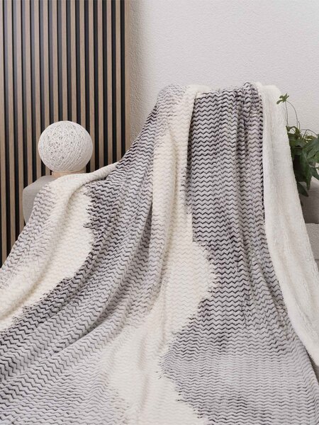 MK Lůžkoviny Luxusní beránková deka mikroplyš 220 × 200 cm – Yuliya