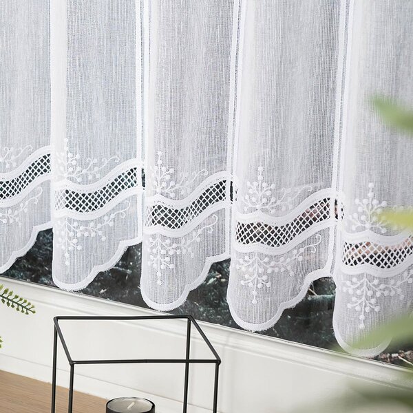Buona vitrážová záclona, polyesterový batist 44716, vyšívané ornamenty s bordurou, bílá výška 30cm (v metráži)