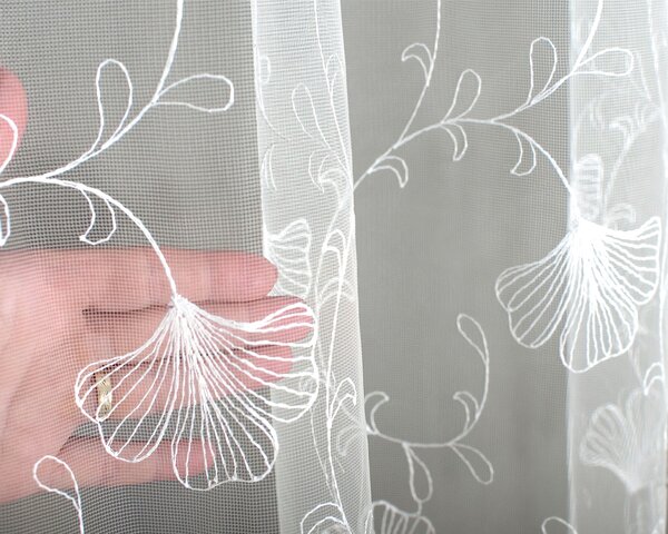 Forbyt Tylová záclona JINAN 926111, vyšívané lístky, bílá výška 120cm ( v metráži)