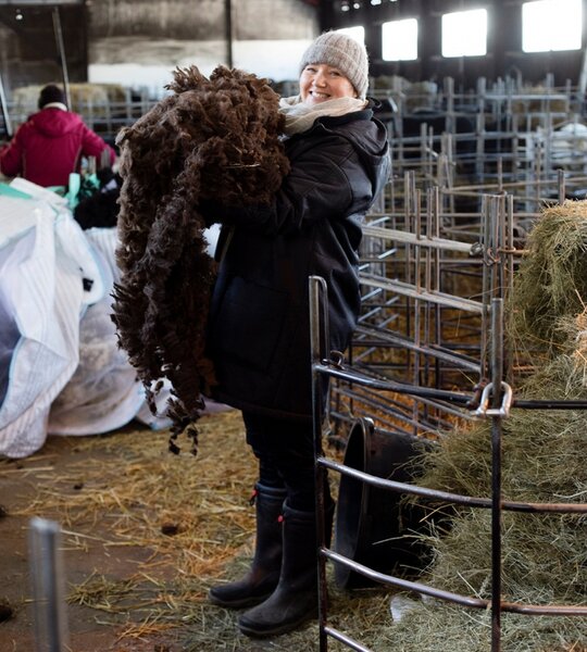 Vlněná deka Kaamos 100x150, olivová / Finnsheep