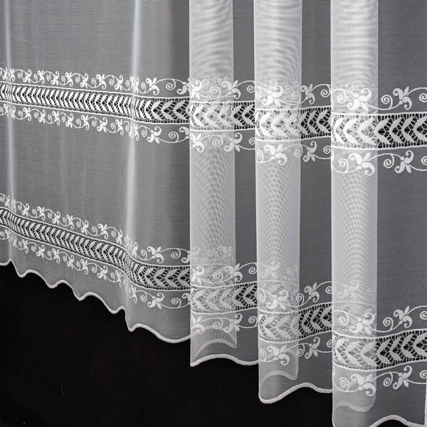 Berk Žakárová záclona BIANKA 2505, ornamenty a květy, s bordurou, bílá, výška 120cm (v metráži)