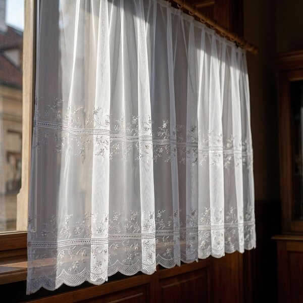 Mantis organzová záclona 521/601, vyšívaný květinový motiv, s bordurou, bílá 160cm ( v metráži)