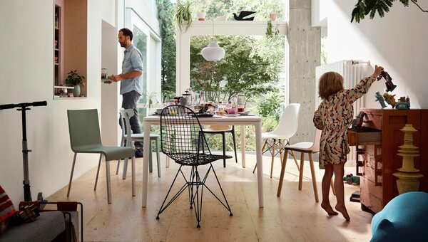 Vitra designové židle DKR