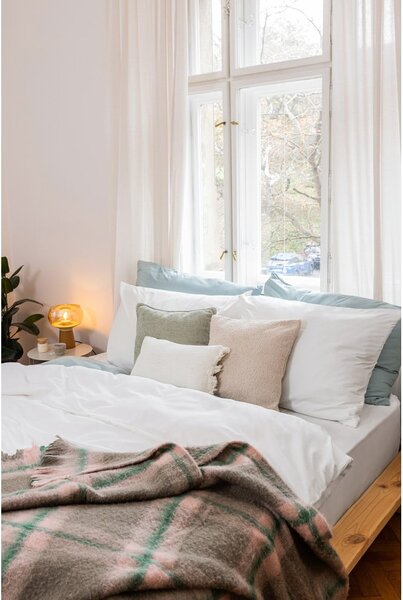 Bílé povlečení na dvoulůžko z mikrosaténu 200x200 cm Basic – Bonami Essentials
